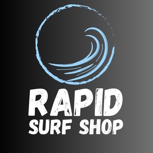 Logo Rapid Surf Shop mit Log Welle und darunter Schriftzug Rapid Surf Shop