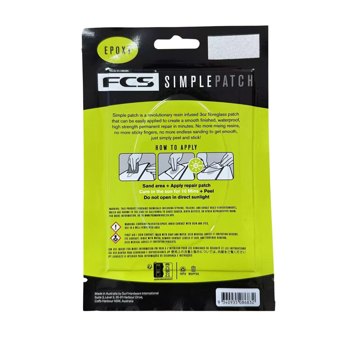 Der FCS Simple Patch Repair Patch - Epoxy von FCS kommt in einer schwarz-gelben Verpackung mit Anweisungen und Sicherheitsinformationen auf der Rückseite sowie Bildern für schnelle Boardreparaturen.