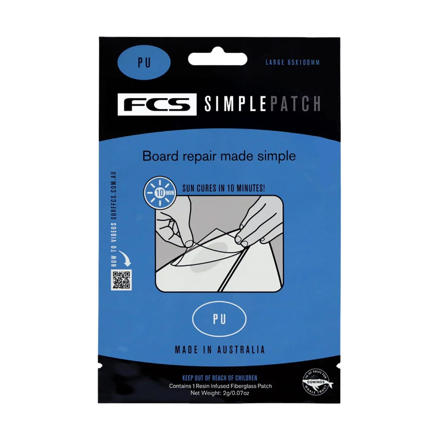 Das FCS Simple Patch Reparaturpflaster - PU (Large 65x110mm) hat eine schwarz-blaue Verpackung mit weißem Text, Abbildung des Reparaturprozesses und Glasfaser-Patch-Highlight. Hergestellt in Australien von FCS. Für Plattenreparaturen mit UV-härtender Technologie.