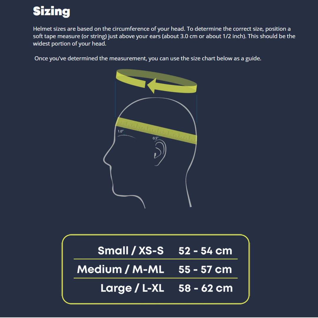 Diagramm zur Messung des Kopfumfangs über den Ohren für die Größenbestimmung des SIMBA Surf Wassersport Helm Sentinel. Größentabelle: Small (52-54 cm), Medium (55-57 cm), Large (58-62 cm) von Simba Surf für optimalen Wassersportschutz.