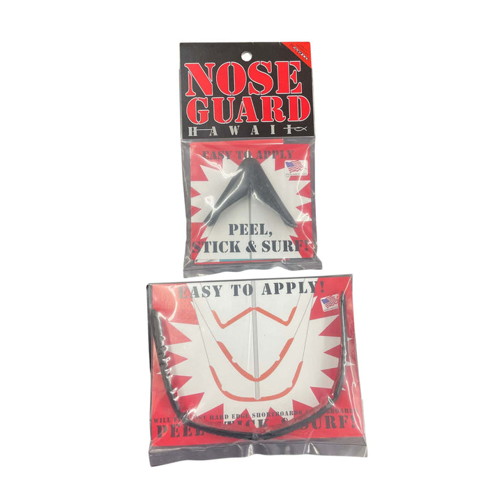 Abgebildet sind zwei SurfCo Hawaii Surfboard Guard Bundle Pakete, jeweils mit einem schwarzen Nasenschutz mit Haizähnen und Text: PEEL, STICK &amp; SURF und EASY TO APPLY-idealer Nasenschutz für dein Board.